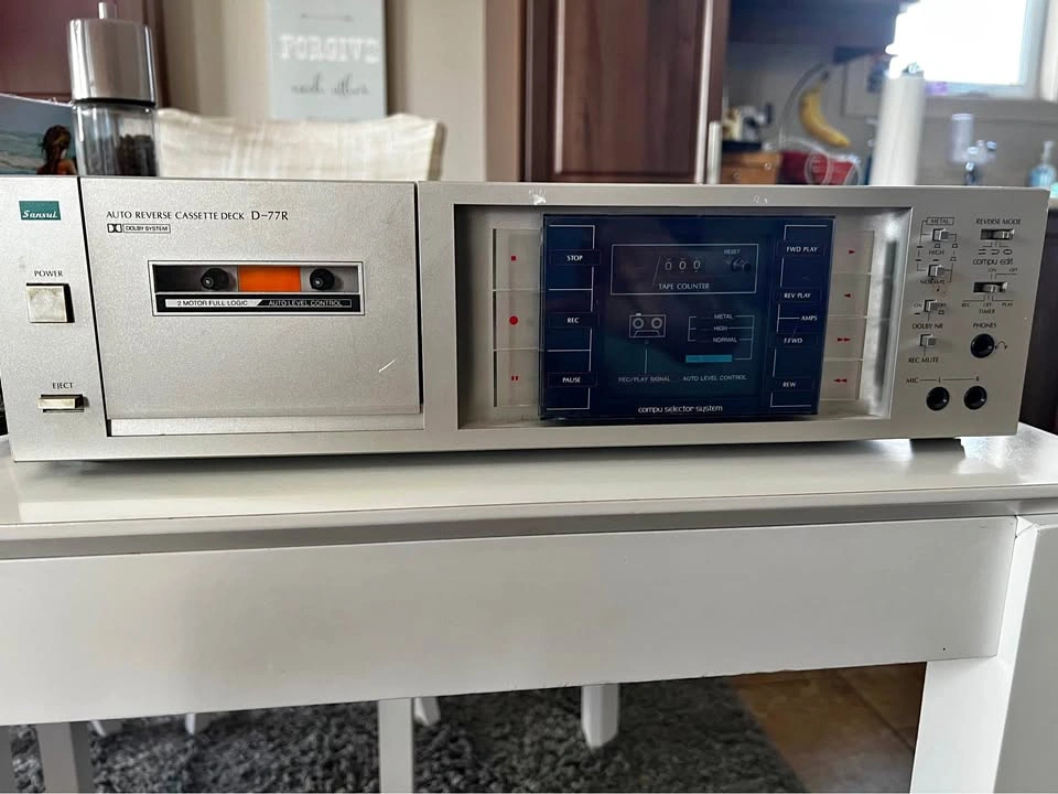 Sansui D-77R Cassette Deck in Excellent Condition
