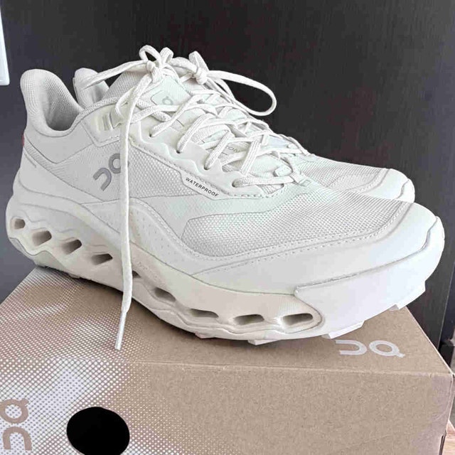 On Cloudhorizon 2 Waterproof Women’s Size 10 – Like New