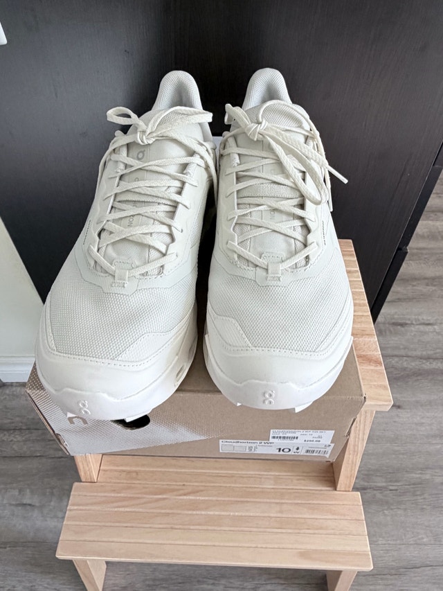 On Cloudhorizon 2 Waterproof Women’s Size 10 – Like New - photo 2