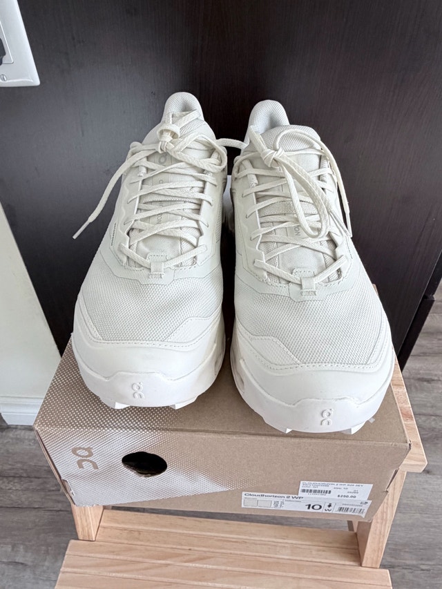 On Cloudhorizon 2 Waterproof Women’s Size 10 – Like New - photo 3