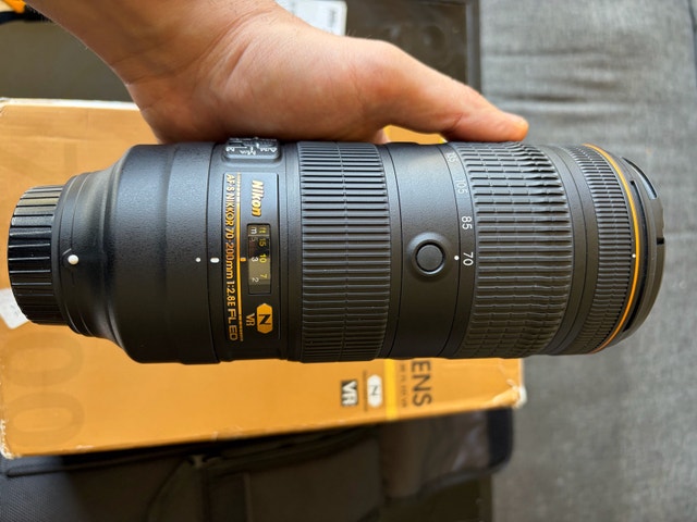 Nikon AF-S Nikkor 70-200mm f/2.8E FLED VR Lens