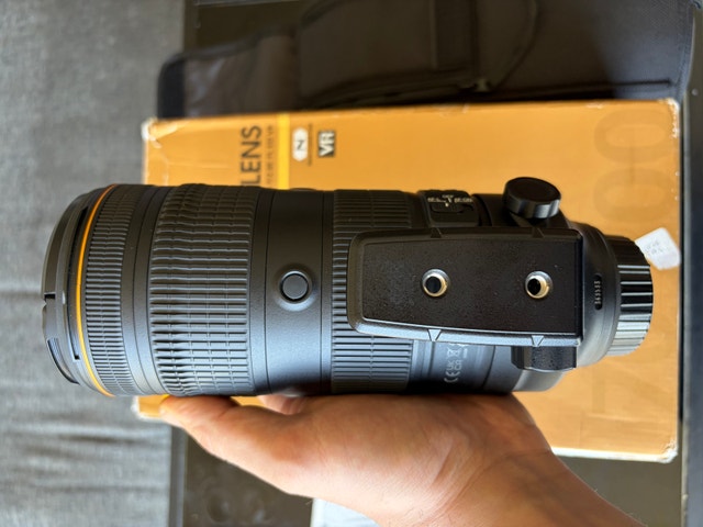 Nikon AF-S Nikkor 70-200mm f/2.8E FLED VR Lens - photo 3