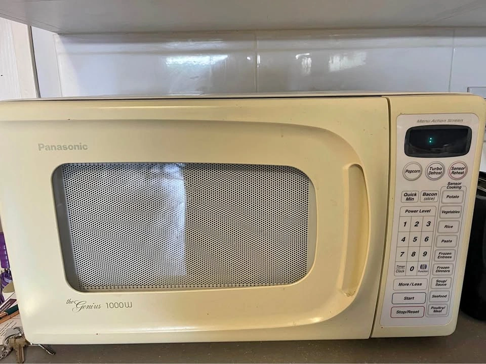 Panasonic The Genius Microwave 1000W