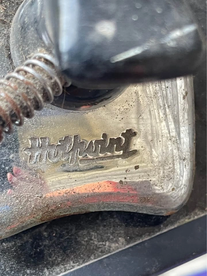 Antique vintage Hotright iron - photo 3