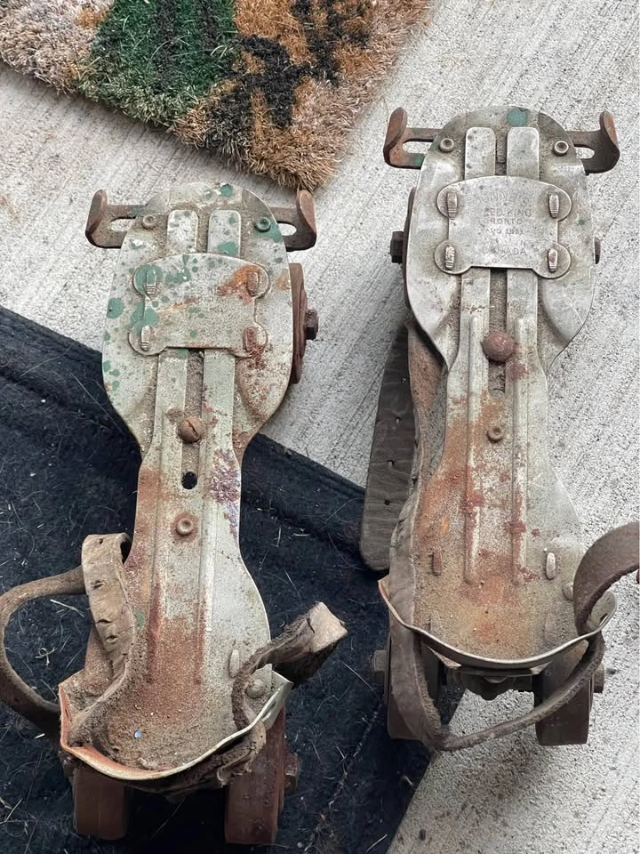 Antique/Vintage Dunne Speed King Roller Skates - photo 2
