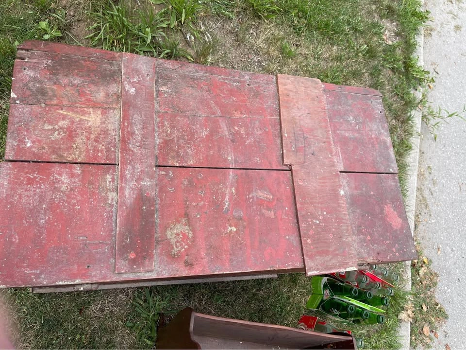 Hand made weathered wooden box - 4 feet long - photo 2