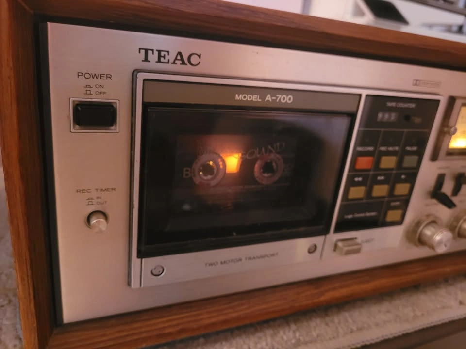 Vintage TEAC A-700 Stereo Cassette Deck Recorder Made Japan Work - photo 2