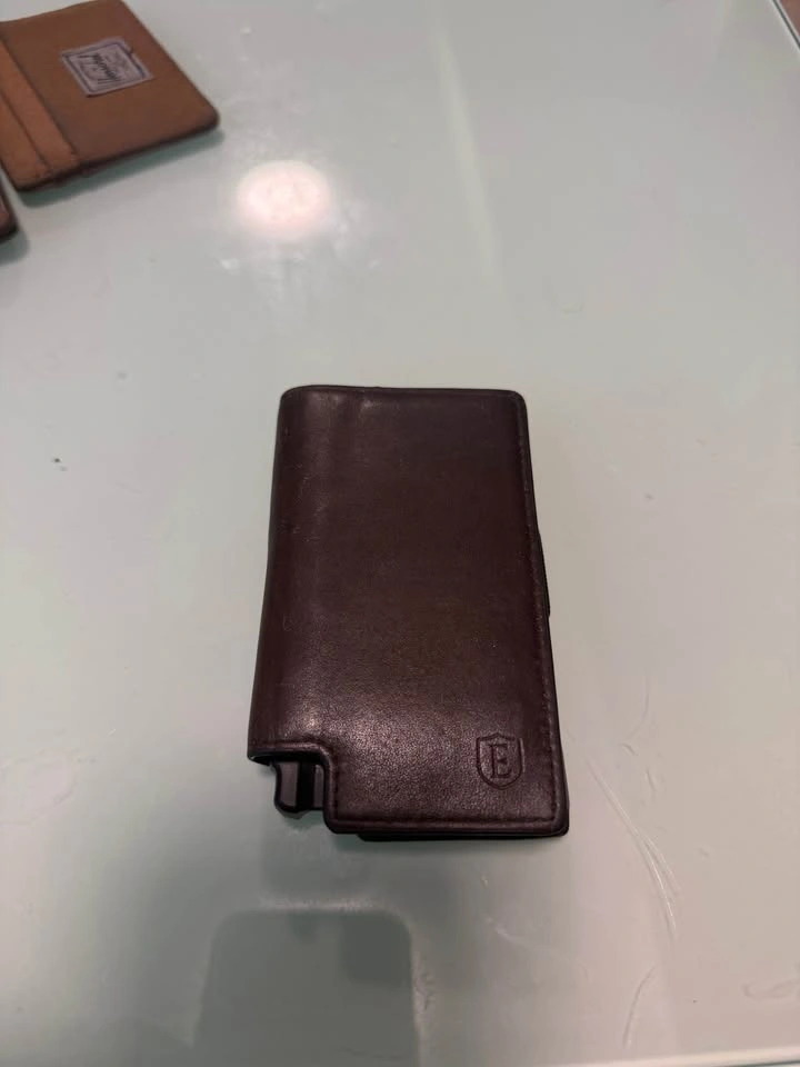 Men’s wallets - photo 4