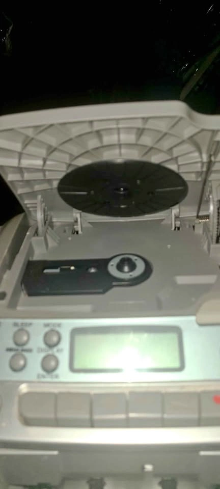 Vintage Sony Boombox (Model CFD-S01)
