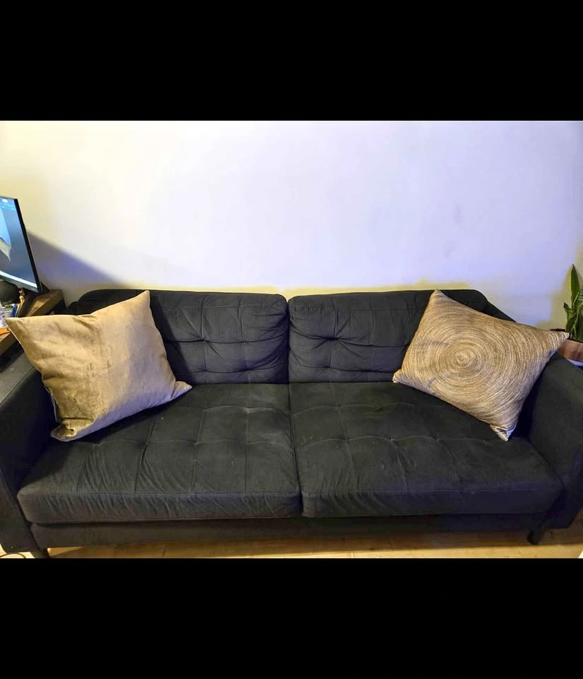 Leon's Charcoal Grey Tufted Sofa