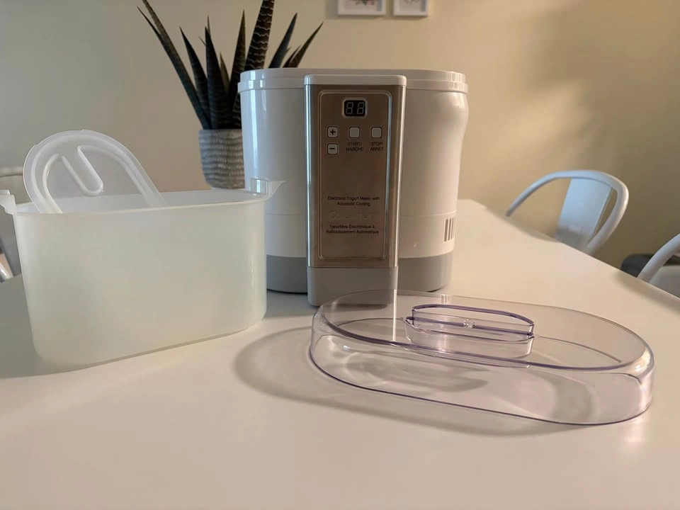 Cuisinart Electronic Yogurt Maker with Automatic Cooling
