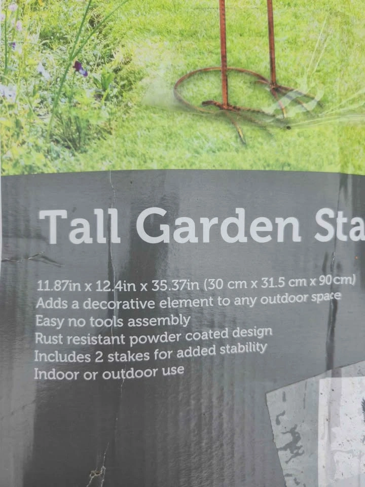 outdoor garden crane statue - photo 3
