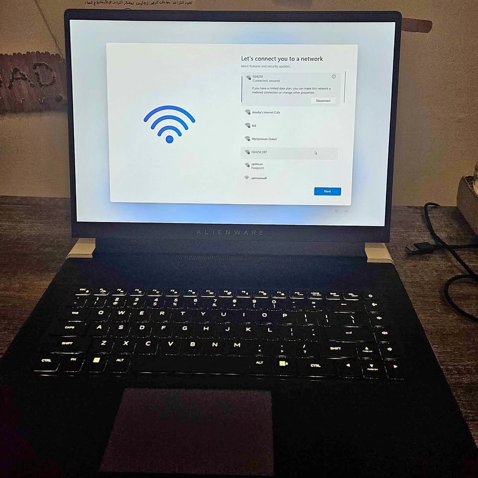 Alienware X16 R2 Gaming Laptop - RTX 4090, Ultra 9, 32GB, 2TB
