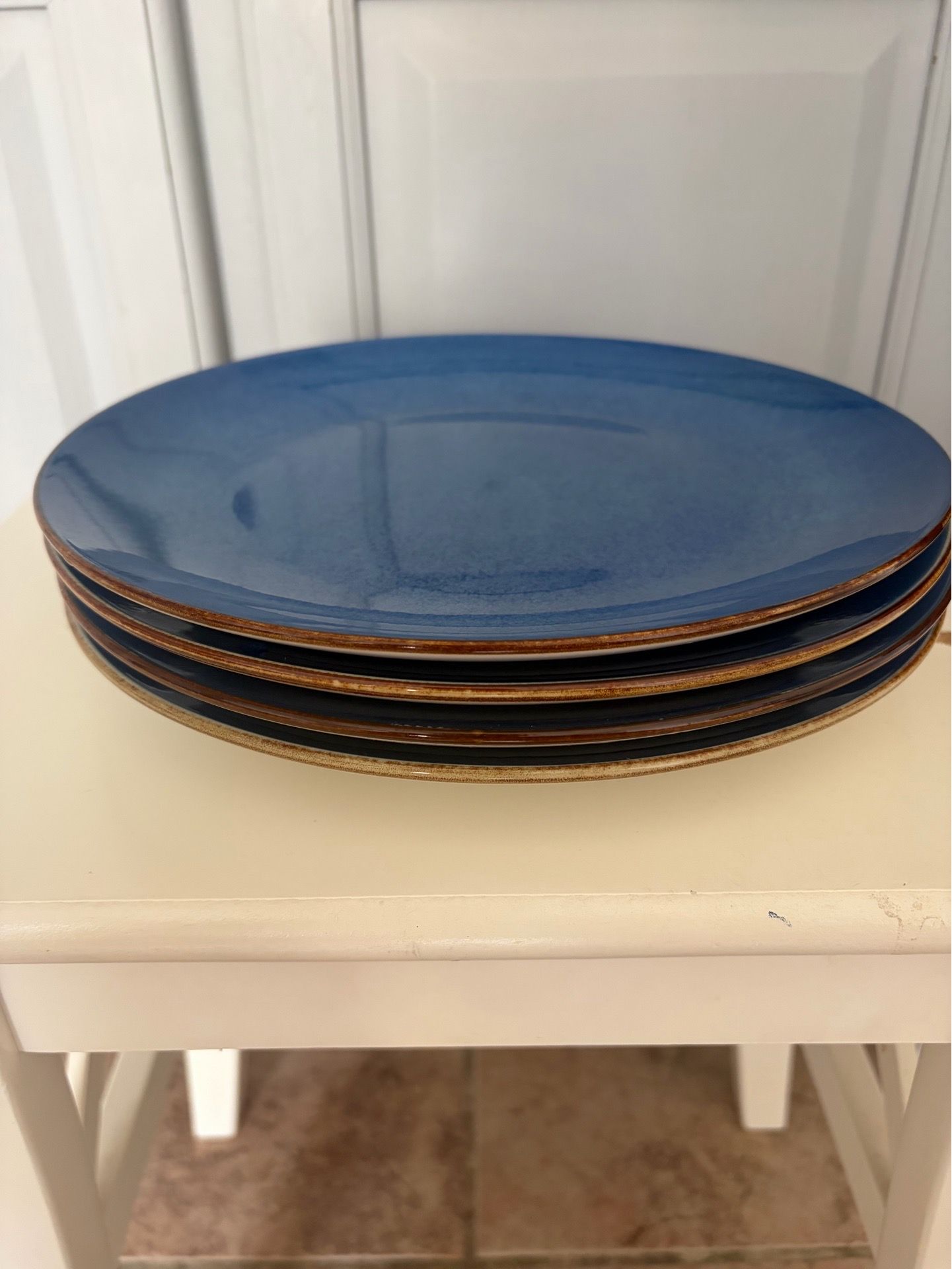Dinner plates x 4