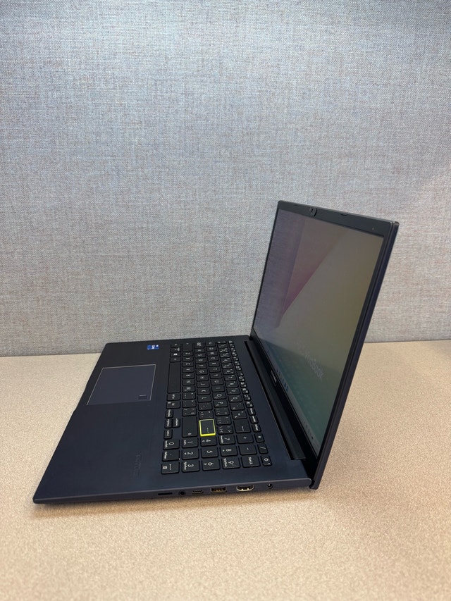 Asus Vivibook X513EAN Laptop - photo 3