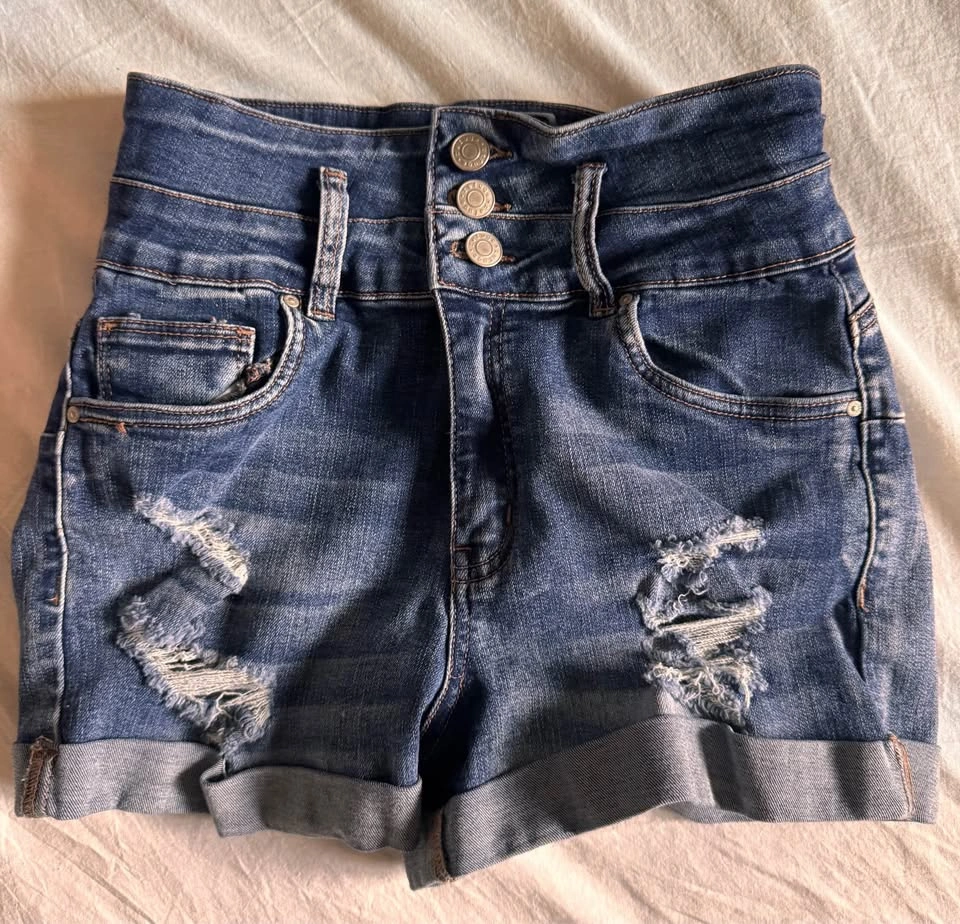 High waisted denim shorts - photo 2