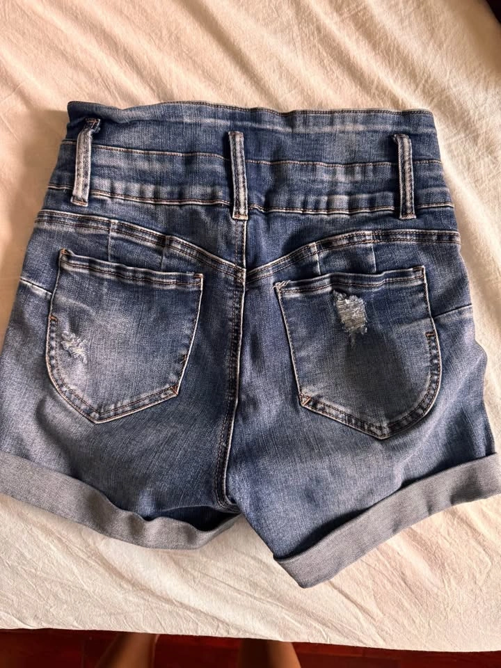 High waisted denim shorts - photo 5