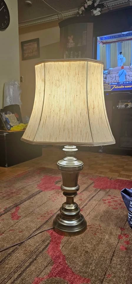 Two Vintage Solid Brass Lamps - photo 2