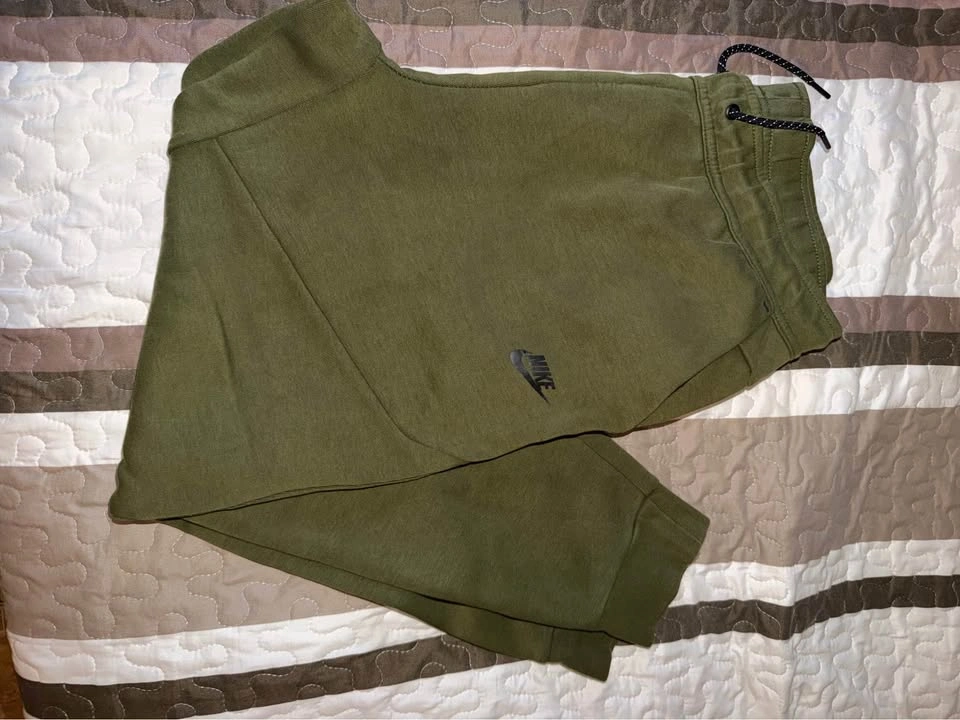Full Olive Green nike tech + navy blue nike tech pants - photo 4