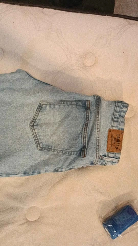 Tainted denim light wash jeans(30) - photo 2