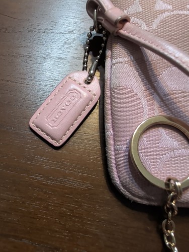 Coach Vintage Pink Monogram Signature Wristlet with Gold Card Ca - photo 4