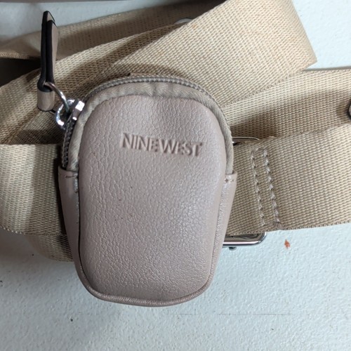 Nine West Small Beige Pebbled Logo Crossbody Bag - photo 4