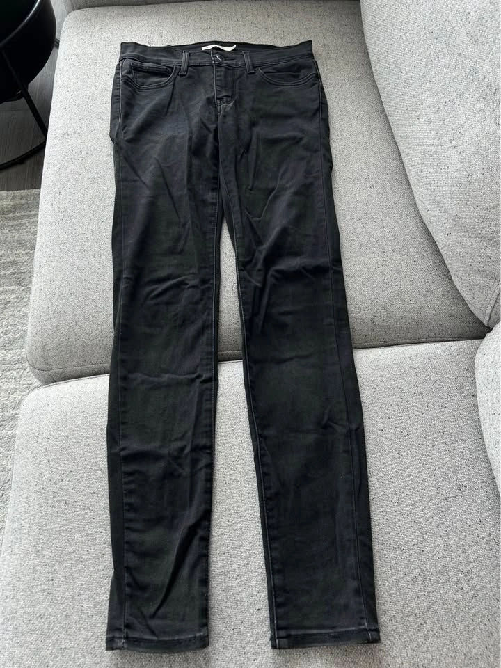 LEVIS skinny jeans - size 27