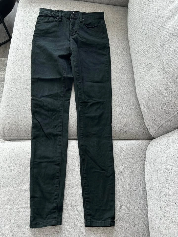 BDG skinny jeans - size 26