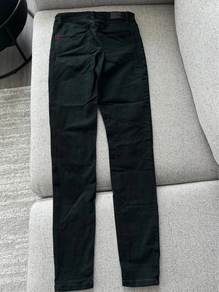 BDG skinny jeans - size 26 - photo 2