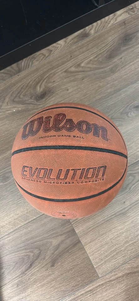 Wilson evolution basketball size 7 - photo 2