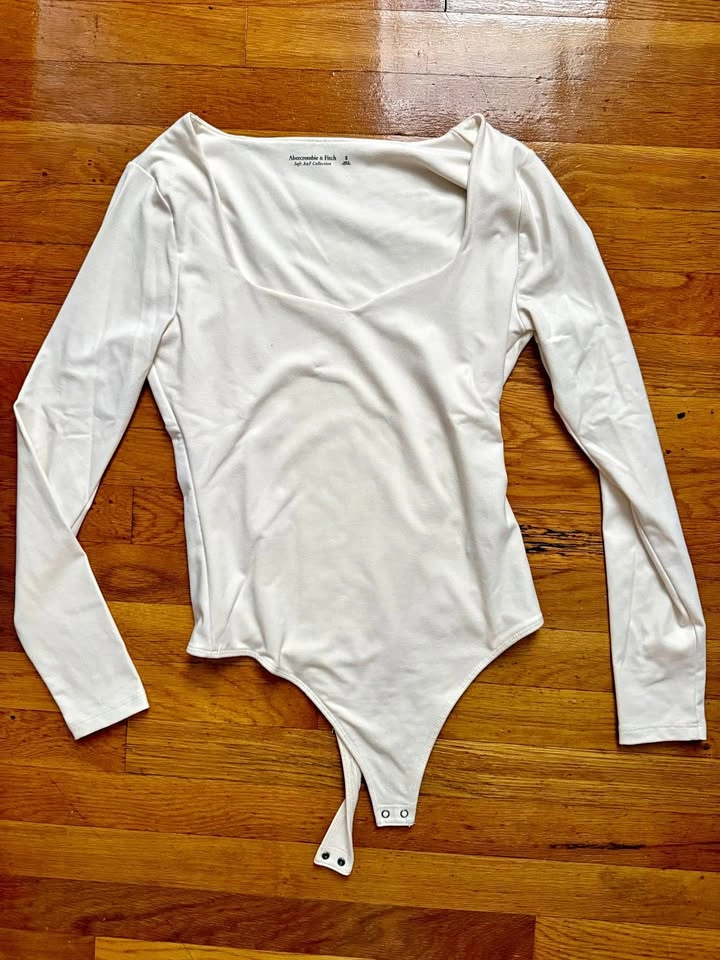 Abercrombie & Fitch Soft A&F Collection Long Sleeve Bodysuit Siz