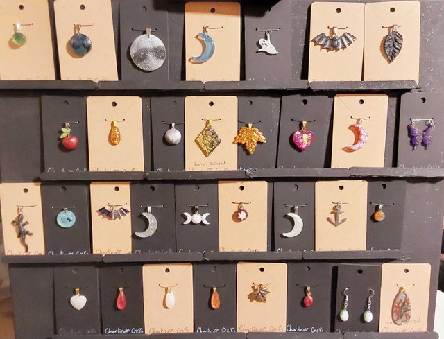 Hand Painted Pendants - photo 2