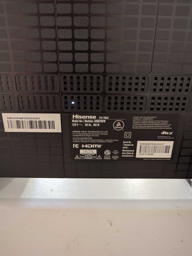 Hisense 50 inch Mini-LED QD7 Series 4K Smart TV - photo 3