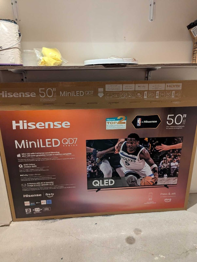 Hisense 50 inch Mini-LED QD7 Series 4K Smart TV - photo 4