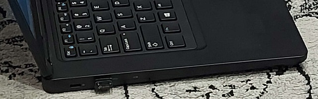 Dell Latitude 5490 Laptop - photo 5