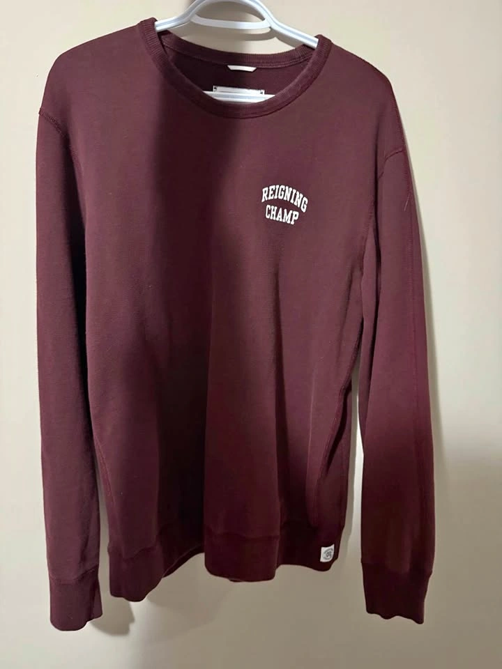 Reigning Champ men’s crewneck