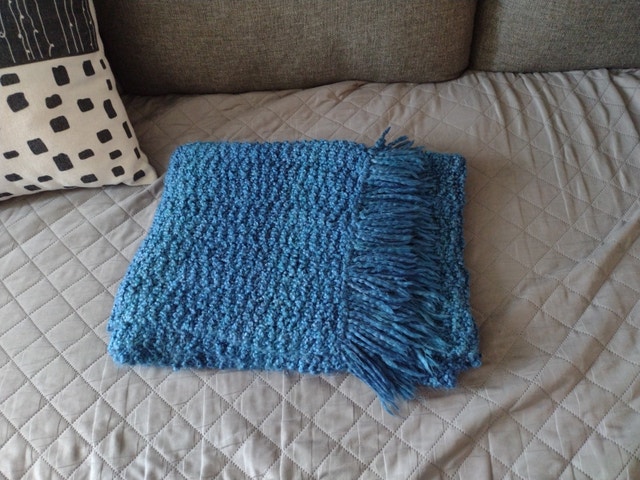 Soft Knitted Throw Blanket - photo 2