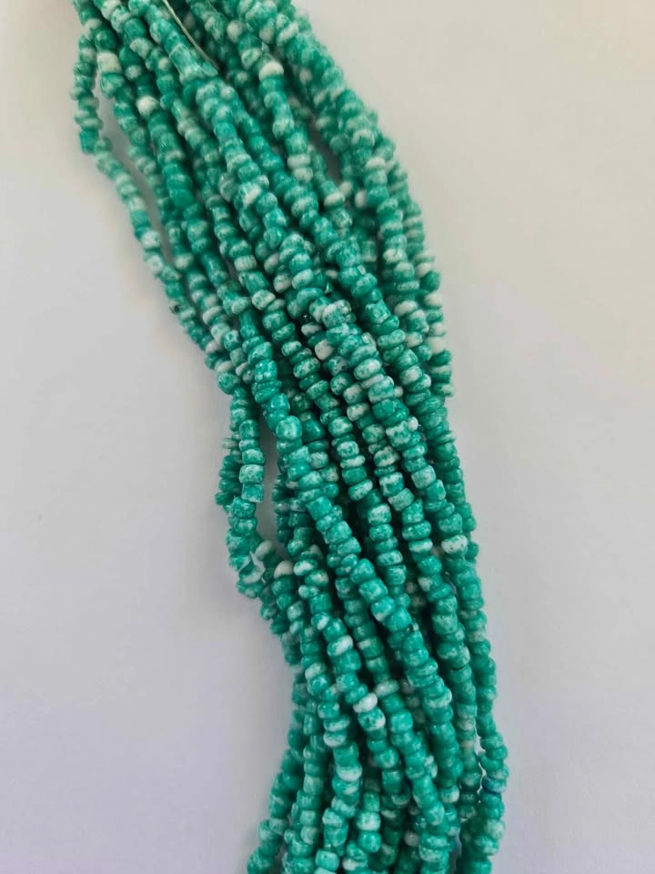Beautiful Turquoise Beaded Necklace, Adjustable Size - photo 5