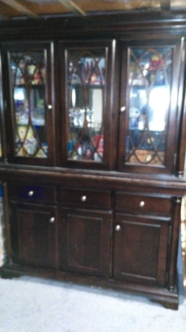 Traditional Dark Wood China Cabinet - photo 3