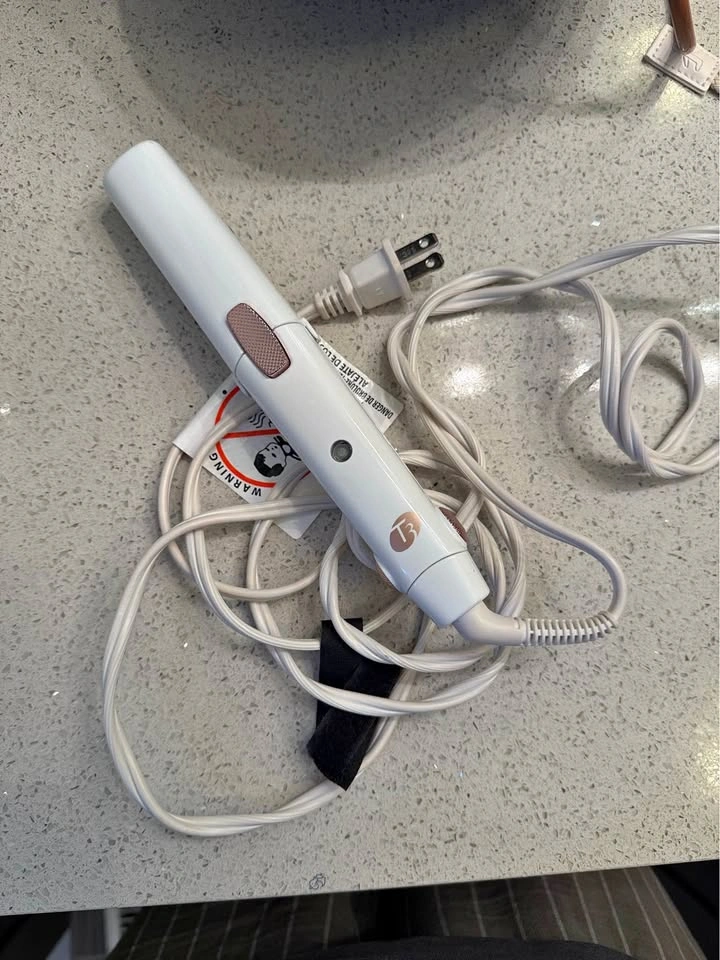 T3 Hair straightener
