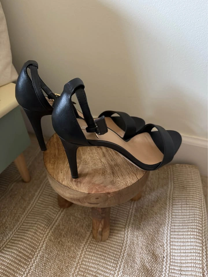 Aldo Women Heels - photo 3