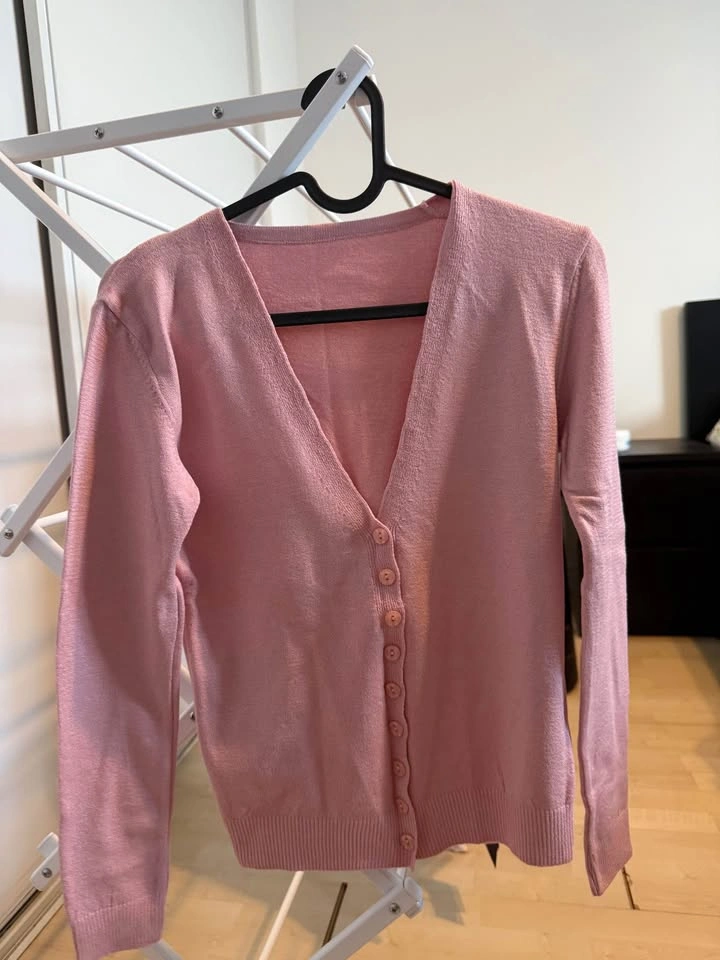Sweater - New- Never Used - photo 2
