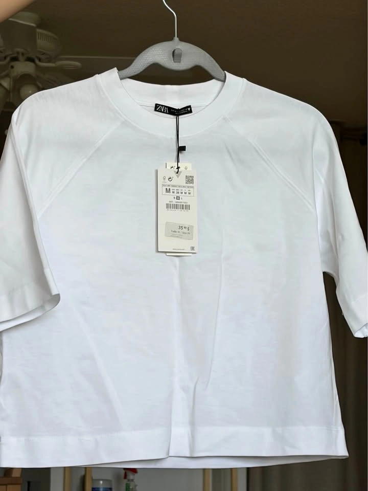 Zara - women white Tshirt Medium