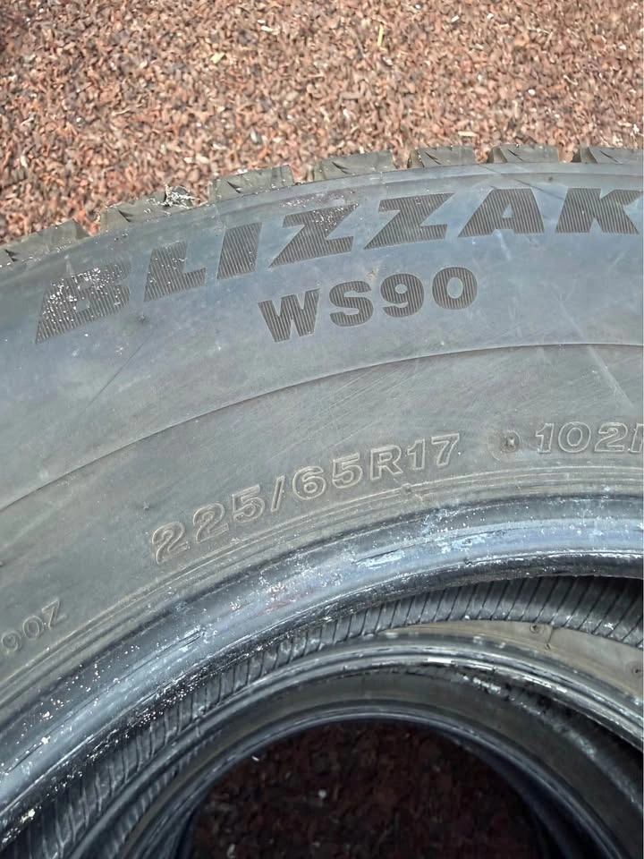 225/65/17 Bridgestone Blizzak Winter Tires - photo 2