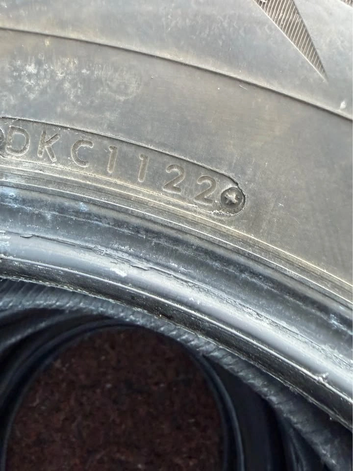 225/65/17 Bridgestone Blizzak Winter Tires - photo 3