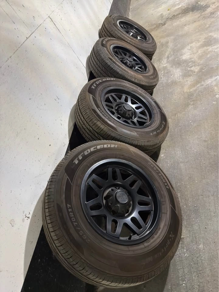 265/70/17 All Season Tires on Envy ET2 Rims (2021 Ram) - photo 3