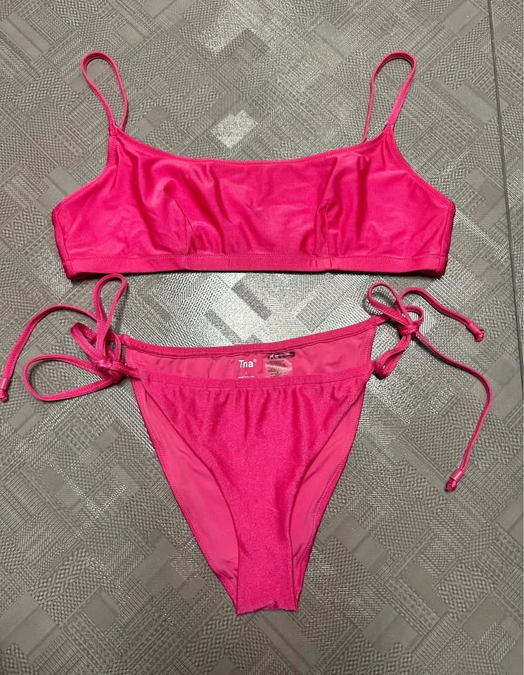 Aritzia TNA bathing suit