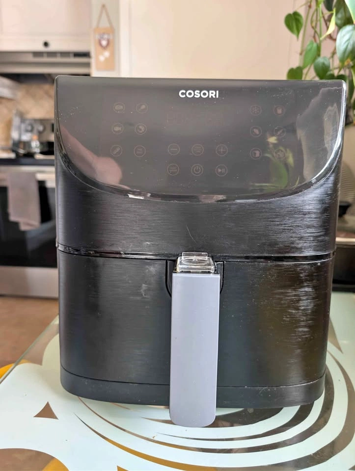 Air fryer barely used like new