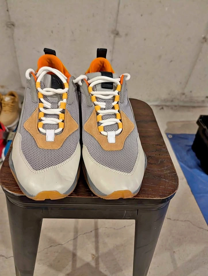 Puma Thunder Spectra Sneakers -Size- 10.5