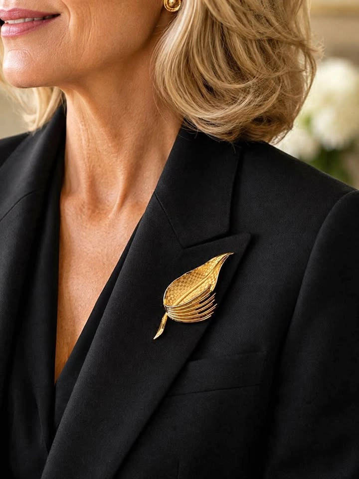 Brooch Vintage Coro